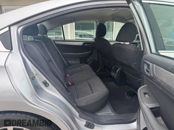 2019 Subaru Legacy Premium z VIN 4S3BNAF67K3027967, wystawiony jako Copart lot #60914165 z przebiegiem 155 504 mil mil oraz Czysty tytuł • Clean title. Historia ofert i sprzedaży dostępna na DreamBid. Obrazek 6.