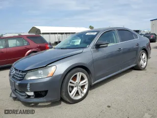 2013 Volkswagen Passat SE w/Sunroof with VIN 1VWBM7A31DC107431, listed as a Copart auction lot 53462205 with 204,220 mi miles and Clean Title. Bid and sale history available at carsss.com. Image 1.