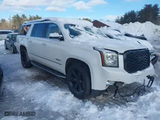 2020 GMC Yukon XL Denali with VIN 1GKS2HKJ3LR223239, listed as a IAAI auction lot 41606846 with 75,452 mi miles. Bid and sale history available at carsss.com. Image 1.
