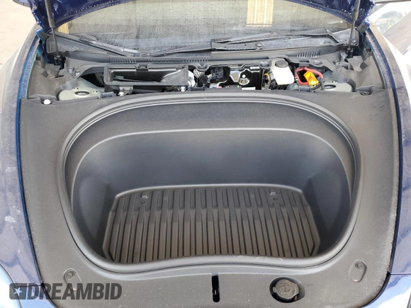 2025 Tesla Model 3 Long Range with VIN 5YJ3E1EBXSF941345, listed as a Copart auction lot 60229865 with 1,711 mi miles and Salvage title. Bid and sale history available at DreamBid. Image 11.