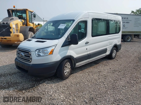 2019 Ford Transit Passenger XL z VIN 1FBAX2CM8KKA31115, wystawiony jako IAAI lot #42366286 z przebiegiem 222 359 mil mil oraz . Historia ofert i sprzedaży dostępna na DreamBid. Obrazek 17.