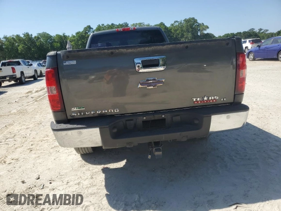2011 Chevrolet Silverado 1500 LT with VIN 1GCRKSE00BZ395866, listed as a Copart auction lot 52575015 with 84,040 mi miles and Clean Title. Bid and sale history available at DreamBid. Image 6.