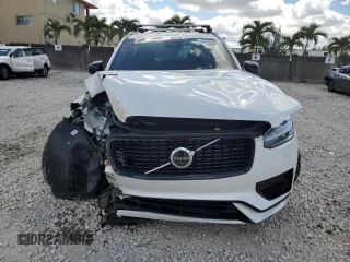 2023 Volvo XC90 Ultimate Dark Theme with VIN YV4H60CX0P1963542, listed as a Copart auction lot 43082704 with 14,133 mi miles and . Bid and sale history available at DreamBid. Image 5.