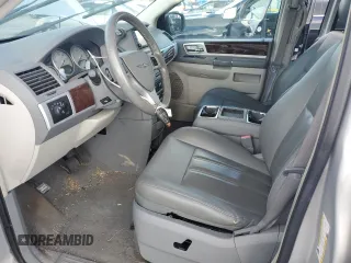 2010 Chrysler Town & Country Touring with VIN 2A4RR5DXXAR137658, listed as a Copart auction lot 72443994 with 101,934 mi miles and Salvage Title. Bid and sale history available at DreamBid. Image 7.