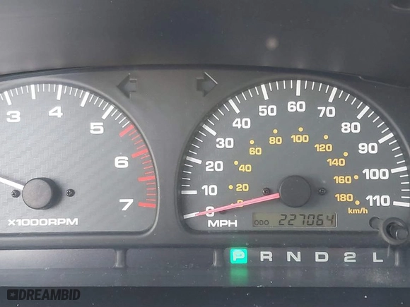 2002 Toyota 4Runner SR5 with VIN JT3GN86RX20223318, listed as a IAAI auction lot 41278810 with 227,064 mi miles. Bid and sale history available at carsss.com. Image 7.