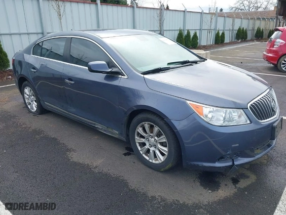 2013 Buick LaCrosse with VIN 1G4GA5ER8DF214507, listed as a IAAI auction lot 41939876 with 137,066 mi miles. Bid and sale history available at carsss.com. Image 1.