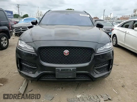 2017 Jaguar F-Pace 35t R-Sport с VIN SADCL2BV3HA083328, выставлен на аукционе Copart как лот 64398344 с пробегом Не указан миль и Списание • Salvage title. История ставок и продаж доступна на DreamBid. Изображение 12.