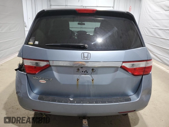 2013 Honda Odyssey EX-L with VIN 5FNRL5H68DB059146, listed as a Copart auction lot 47190105 with 200,378 mi miles and Salvage Title. Bid and sale history available at DreamBid. Image 6.
