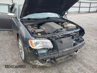 2014 Chrysler 300 with VIN 2C3CCAET3EH280310, listed as a IAAI auction lot 41664105 with 92,316 mi miles. Bid and sale history available at carsss.com. Image 20.