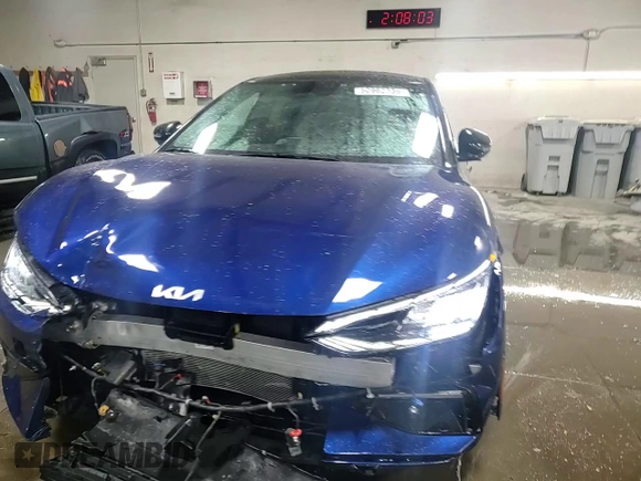 2022 Kia EV6 GT-Line with VIN KNDC4DLC8N5051268, listed as a Copart auction lot 50962335 with 9,589 mi miles and Salvage Title. Bid and sale history available at carsss.com. Image 13.