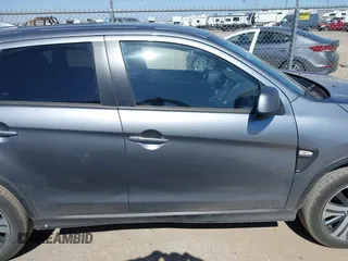 2024 Mitsubishi Outlander S z VIN JA4ARUAU3RU025509, wystawiony jako IAAI lot #42306345 z przebiegiem 6 559 mil mil oraz . Historia ofert i sprzedaży dostępna na DreamBid. Obrazek 13.