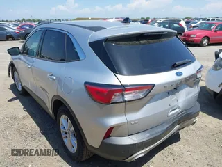 2020 Ford Escape SE с VIN 1FMCU0G68LUA82385, выставлен на аукционе IAAI как лот 42113552 с пробегом 82 771 миль миль и . История ставок и продаж доступна на DreamBid. Изображение 3.