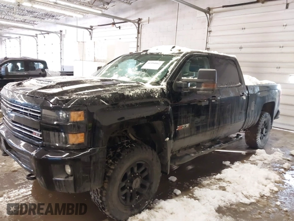 2019 Chevrolet Silverado 2500HD LTZ with VIN 1GC1KTEY6KF267304, listed as a IAAI auction lot 41394062 with 108,179 mi miles. Bid and sale history available at carsss.com. Image 18.