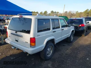 2000 Jeep Cherokee Limited with VIN 1J4FF68S3YL112376, listed as a IAAI auction lot 41946899 with 208,228 mi miles. Bid and sale history available at carsss.com. Image 4.