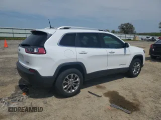 2019 Jeep Cherokee Latitude Plus with VIN 1C4PJMLB3KD405121, listed as a Copart auction lot 55974375 with 39,640 mi miles and Salvage title. Bid and sale history available at DreamBid. Image 3.