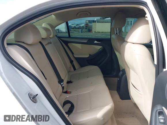 2013 Volkswagen Jetta TDI w/Premium with VIN 3VWLL7AJ2DM425448, listed as a IAAI auction lot 41806552 with 125,043 mi miles and . Bid and sale history available at DreamBid. Image 8.