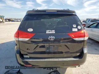 2012 Toyota Sienna LE AAS с VIN 5TDKK3DC7CS183942, выставлен на аукционе Copart как лот 57597305 с пробегом 245 971 миль миль и Списание • Salvage title. История ставок и продаж доступна на DreamBid. Изображение 6.