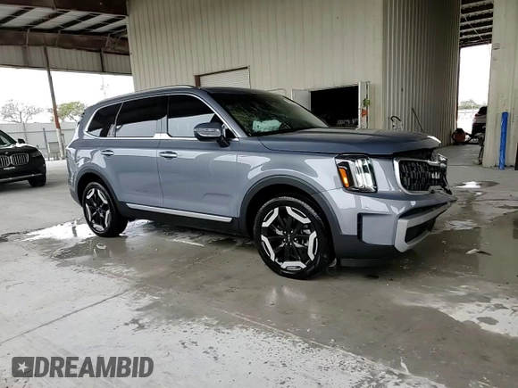 2023 Kia Telluride EX with VIN 5XYP34GC7PG353420, listed as a Copart auction lot 41906525 with 15,180 mi miles and Salvage title. Bid and sale history available at DreamBid. Image 14.