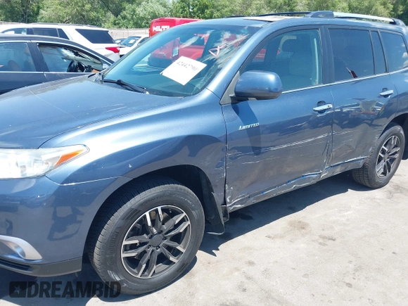 2013 Toyota Highlander Limited with VIN 5TDDK3EH7DS228933, listed as a IAAI auction lot 42442790 with 131,209 mi miles and . Bid and sale history available at DreamBid. Image 6.