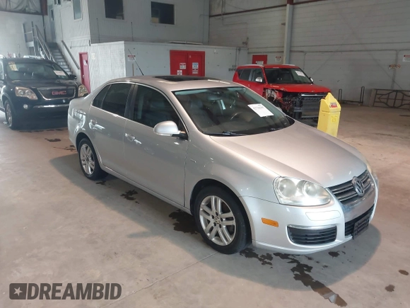 2007 Volkswagen Jetta Wolfsburg Edition z VIN 3VWEF71K47M068805, wystawiony jako IAAI lot #42738185 z przebiegiem 116 269 mil mil oraz . Historia ofert i sprzedaży dostępna na DreamBid. Obrazek 1.