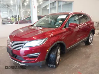 2017 Lincoln MKC Premiere with VIN 5LMCJ1C90HUL32656, listed as a IAAI auction lot 41929745 with 84,036 mi miles and . Bid and sale history available at DreamBid. Image 18.