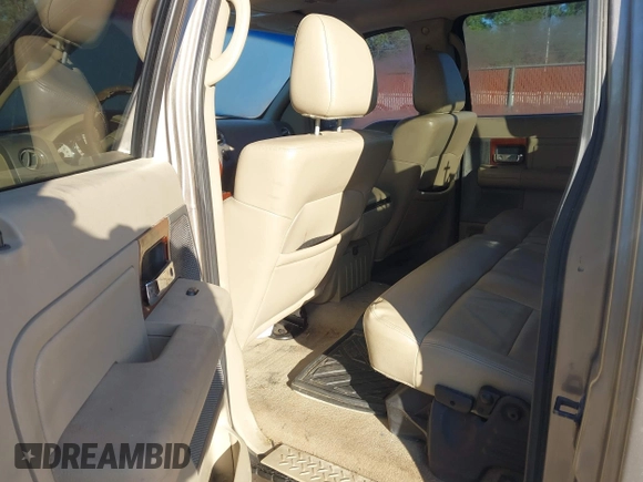 2005 Ford F-150 XLT с VIN 1FTPW12575KF03371, выставлен на аукционе IAAI как лот 41577250 с пробегом 218 892 миль миль и . История ставок и продаж доступна на DreamBid. Изображение 8.