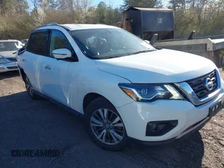 2019 Nissan Pathfinder SV with VIN 5N1DR2MN2KC642886, listed as a IAAI auction lot 41735504 with 152,711 mi miles. Bid and sale history available at carsss.com. Image 1.