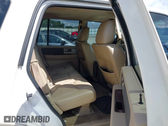 2013 Ford Expedition XLT with VIN 1FMJU1H51DEF14975, listed as a IAAI auction lot 42780599 with 195,174 mi miles and . Bid and sale history available at DreamBid. Image 8.