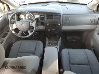 2008 Dodge Durango z VIN 1D8HB38N28F155819, wystawiony jako Copart lot #56203905 z przebiegiem 85 945 mil mil oraz Czysty tytuł • Clean title. Historia ofert i sprzedaży dostępna na DreamBid. Obrazek 8.