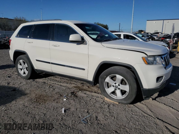 2011 Jeep Grand Cherokee Laredo with VIN 1J4RR4GG5BC503705, listed as a Copart auction lot 50014895 with 180,999 mi miles and Salvage title. Bid and sale history available at DreamBid. Image 4.
