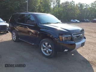 2009 Chevrolet Tahoe 1LT z VIN 1GNFK23059R169488, wystawiony jako IAAI lot #42489943 z przebiegiem 235 555 mil mil oraz . Historia ofert i sprzedaży dostępna na DreamBid. Obrazek 1.