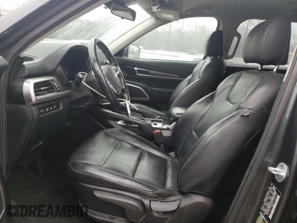 2020 Kia Telluride LX with VIN 5XYP24HC5LG043570, listed as a Copart auction lot 45135135 with 69,634 mi miles and Salvage Title. Bid and sale history available at carsss.com. Image 7.