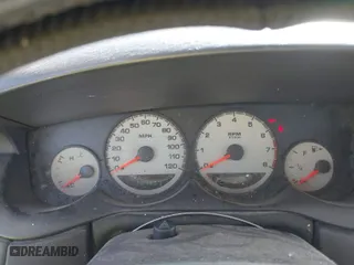 2000 Dodge Neon Highline with VIN 1B3ES46C7YD764572, listed as a IAAI auction lot 41787703 with 204,657 mi miles. Bid and sale history available at carsss.com. Image 7.
