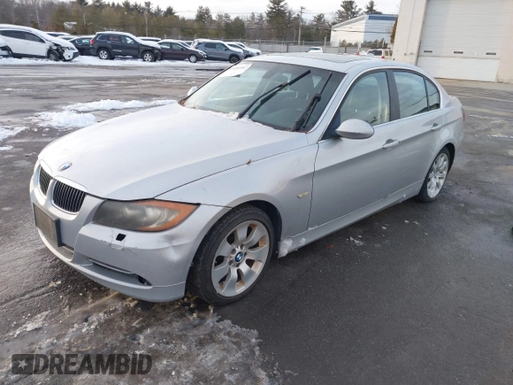 2008 BMW 3 Series 335xi with VIN WBAVD53538A010720, listed as a IAAI auction lot 41526919 with 248,976 mi miles. Bid and sale history available at carsss.com. Image 2.