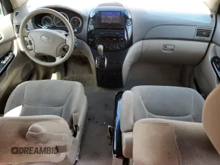 2004 Toyota Sienna CE with VIN 5TDZA23C94S150665, listed as a Copart auction lot 52104935 with 209,099 mi miles and Salvage Title. Bid and sale history available at DreamBid. Image 8.