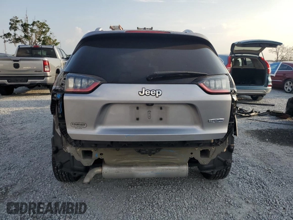 2019 Jeep Cherokee Latitude с VIN 1C4PJLCB9KD187227, выставлен на аукционе Copart как лот 57993515 с пробегом 89 712 миль миль и Списание • Salvage title. История ставок и продаж доступна на DreamBid. Изображение 6.