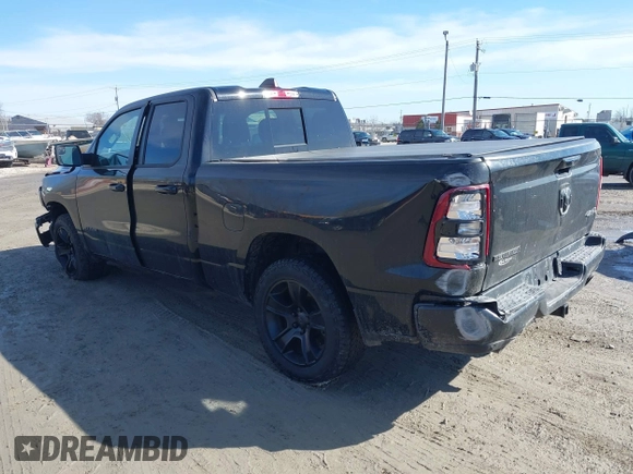 2021 Ram 1500 Big Horn с VIN 1C6SRFBTXMN822362, выставлен на аукционе IAAI как лот 41759688 с пробегом 49 419 миль миль и . История ставок и продаж доступна на DreamBid. Изображение 3.