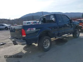 1999 Ford F-250 XL с VIN 1FTNX21F7XEB30659, выставлен на аукционе IAAI как лот 41776258 с пробегом 278 702 миль миль и . История ставок и продаж доступна на DreamBid. Изображение 4.