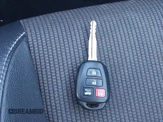 2015 Toyota Corolla L с VIN 2T1BURHE2FC234642, выставлен на аукционе IAAI как лот 41639039 с пробегом 248 681 миль миль и . История ставок и продаж доступна на DreamBid. Изображение 11.
