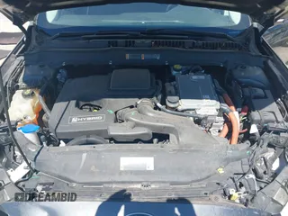 2016 Ford Fusion SE Hybrid with VIN 3FA6P0LU3GR127121, listed as a IAAI auction lot 41840795 with 88,281 mi miles. Bid and sale history available at carsss.com. Image 10.