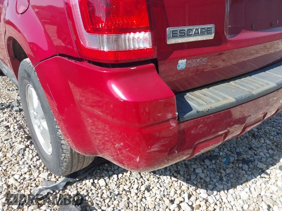 2009 Ford Escape XLS with VIN 1FMCU02759KC80412, listed as a IAAI auction lot 42228138 with 181,786 mi miles and . Bid and sale history available at DreamBid. Image 6.