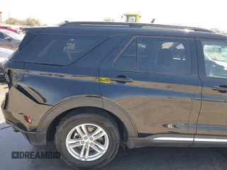 2023 Ford Explorer XLT with VIN 1FMSK7DH0PGB25363, listed as a IAAI auction lot 41783475 with 39,611 mi miles. Bid and sale history available at carsss.com. Image 18.