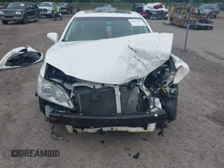 2011 Lexus ES 330 z VIN JTHBK1EG1B2440216, wystawiony jako IAAI lot #42685415 z przebiegiem 133 902 mil mil oraz . Historia ofert i sprzedaży dostępna na DreamBid. Obrazek 6.