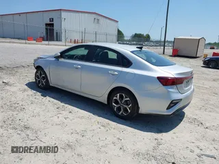 2019 Kia Forte LXS z VIN 3KPF24AD8KE024487, wystawiony jako IAAI lot #42138829 z przebiegiem 110 899 mil mil oraz . Historia ofert i sprzedaży dostępna na DreamBid. Obrazek 3.