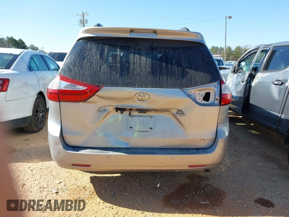 2016 Toyota Sienna XLE with VIN 5TDYK3DC4GS739785, listed as a IAAI auction lot 41513038 with 71,935 mi miles. Bid and sale history available at carsss.com. Image 17.