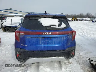 2024 Kia Seltos S z VIN KNDEUCAA2R7476435, wystawiony jako Copart lot #44722865 z przebiegiem 12 012 mil mil oraz Nie do naprawy • Non repairable. Historia ofert i sprzedaży dostępna na DreamBid. Obrazek 6.
