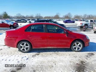 2007 Volkswagen Jetta 2.5 с VIN 3VWPF71K47M085161, выставлен на аукционе IAAI как лот 41325695 с пробегом 130 674 миль миль и . История ставок и продаж доступна на DreamBid. Изображение 13.