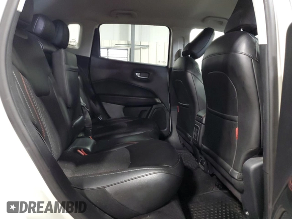 2019 Jeep Compass Trailhawk z VIN 3C4NJDDBXKT619295, wystawiony jako Copart lot #64258625 z przebiegiem 84 916 mil mil oraz Szkoda całkowita • Salvage title. Historia ofert i sprzedaży dostępna na DreamBid. Obrazek 11.