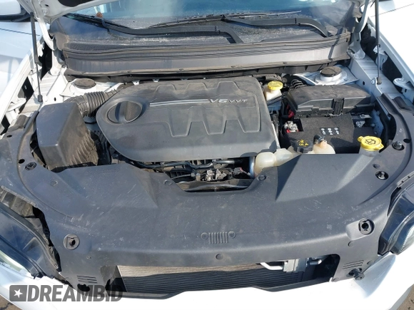 2020 Jeep Cherokee Altitude with VIN 1C4PJMLX0LD621828, listed as a IAAI auction lot 41439862 with 74,350 mi miles and . Bid and sale history available at DreamBid. Image 10.