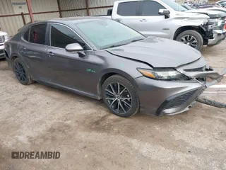2021 Toyota Camry SE Nightshade with VIN 4T1T11AK3MU496499, listed as a IAAI auction lot 41733005 with 141,711 mi miles. Bid and sale history available at carsss.com. Image 1.
